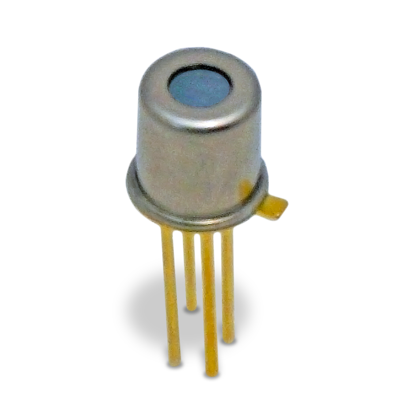 Der NEUE TPiD 1T 0122 L3.0 Thermopile-Detektor von Excelitas besitzt ein Mini-TO-46-Gehäuse und eine Fokussierlinse.