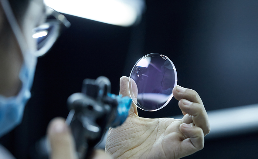 Compensating the finest glass tolerances with melt-fit