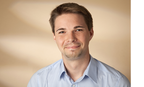 Presenter: Prometeusz Jasinski 