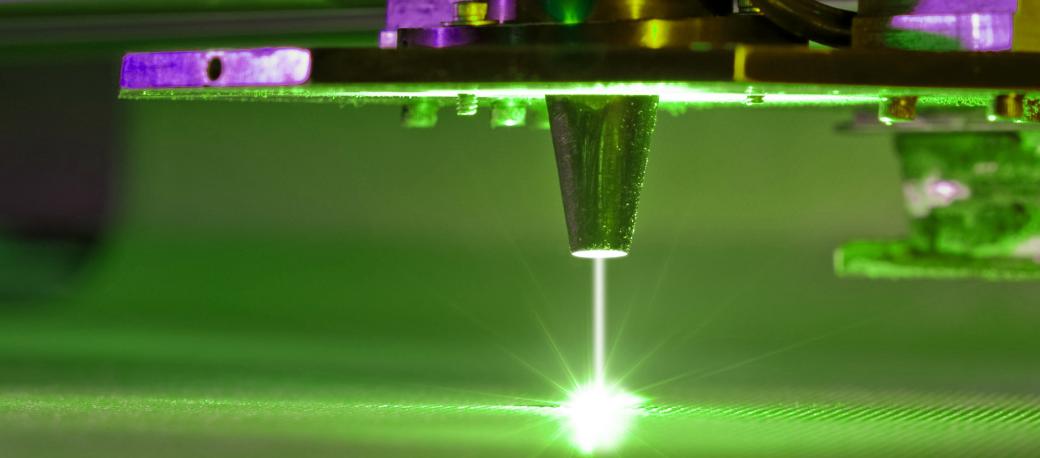 Excelitas propose une technologie qui permet d'utiliser des lasers puissants dans une grande variété d'utilisations dans les secteurs de la fabrication industrielle, de la défense, de la médecine et de la science.