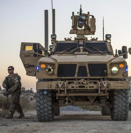 ProdPhoto_DO_RWS_JLTV_USDODFreetoUse160927-F-RN544-230A_CB-CR.jpg ProdPhoto_DO_RWS_JLTV_USDODFreetoUse160927-F-RN544-230A_CB-CR.jpg - Joint Light Tactical Vehicle (JLTV)