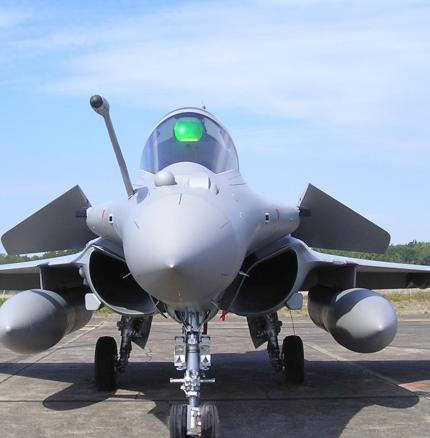 Head-Up-Display-Baugruppe für das Eurofighter-Typhoon-Programm