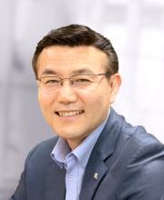 Bright Lee